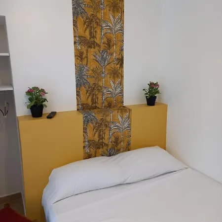 Résidence De Bruxelles 2* Parigi