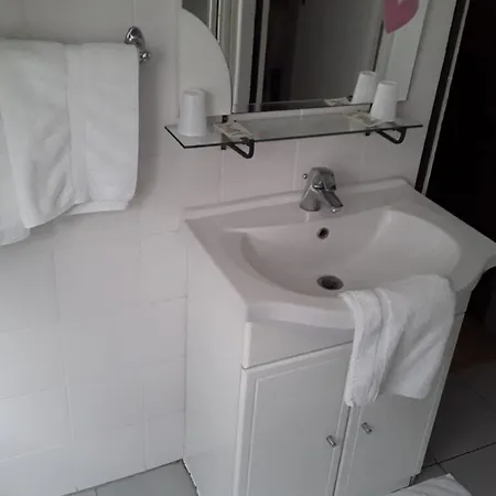 De Bruxelles 2* Paris