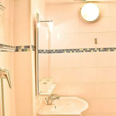 De Bruxelles Hotel Paris