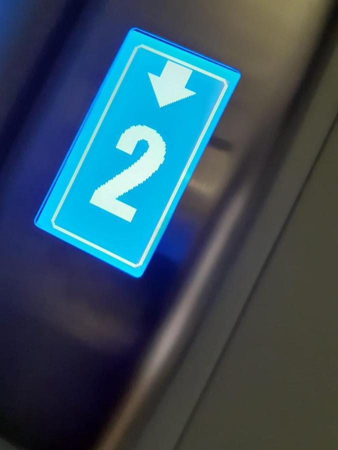 De Bruxelles 2* Paris